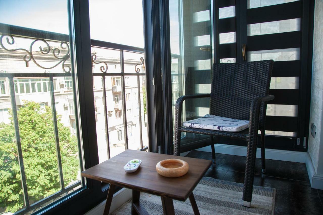 Vip Apartment On Lobanovskogo 19 Street Zaporizhia Esterno foto